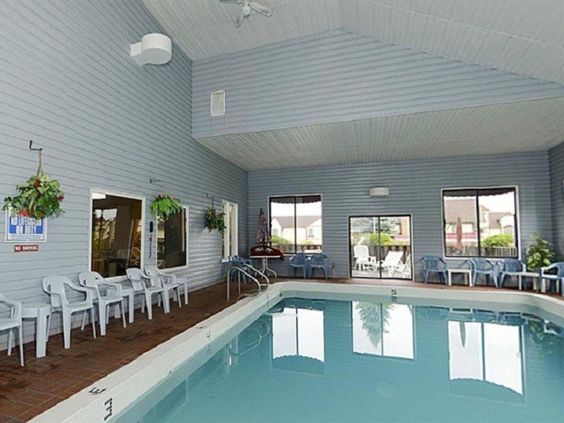 Americas Best Value Inn Сент-Ігнас Екстер'єр фото