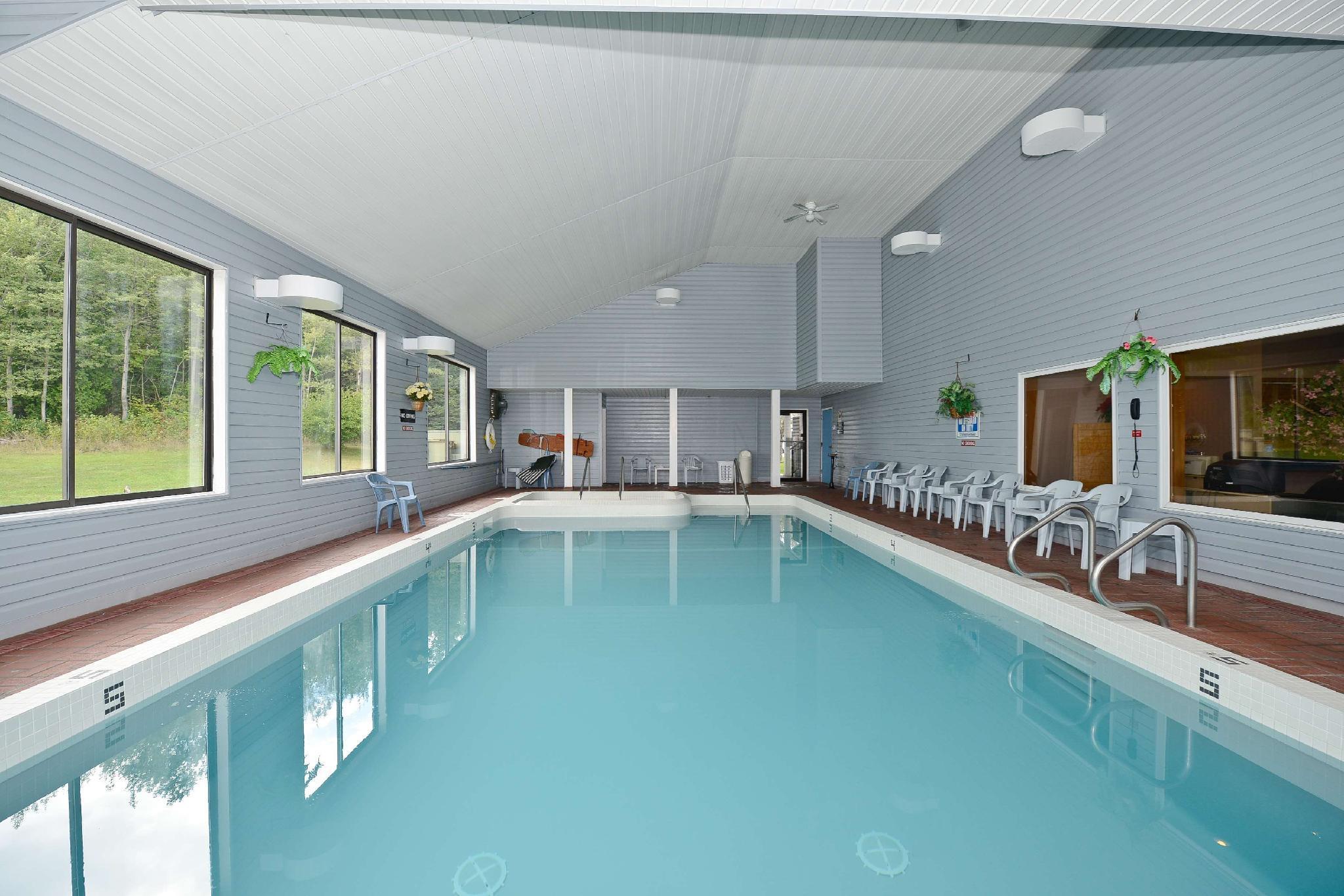 Americas Best Value Inn Сент-Ігнас Зручності фото