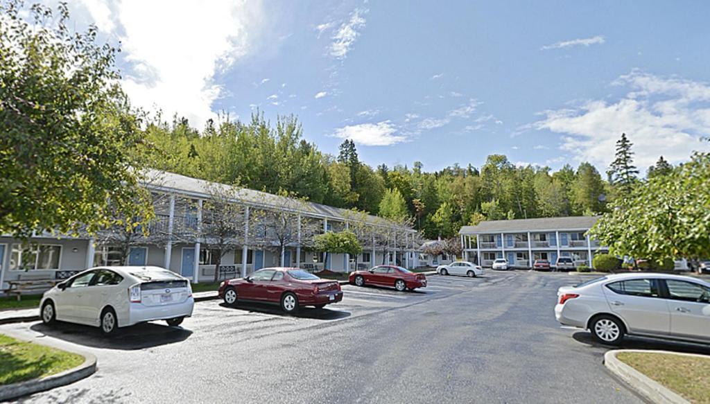 Americas Best Value Inn Сент-Ігнас Екстер'єр фото